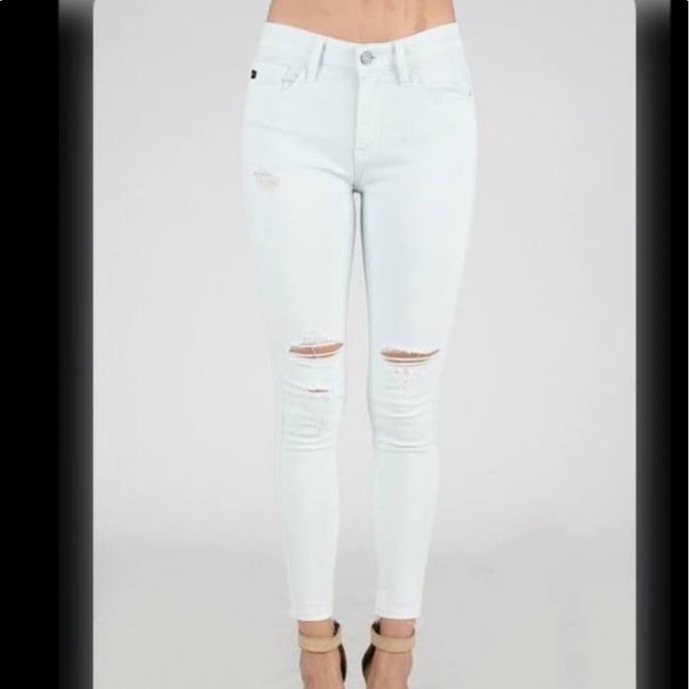 Kancan Distressed White Jeans sz 11